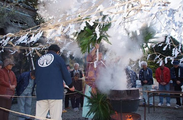 万沢浅間神社湯立祭り