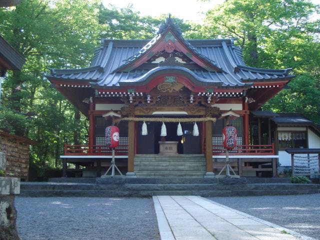 山中諏訪神社