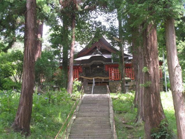 三登山登山口（蚊里田八幡宮）
