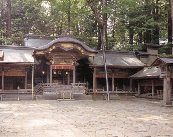 諏訪大社上社本宮