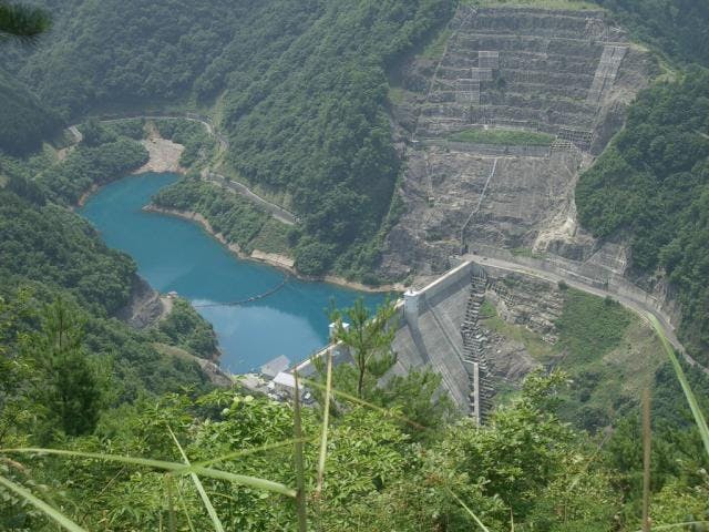 豊丘ダム(昇竜湖)