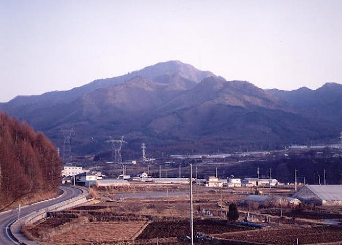 茂来山