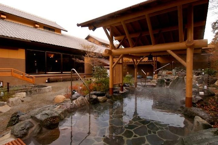 天然温泉　三峰