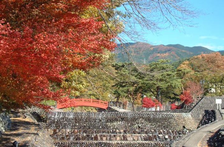湯のまち雨情公園