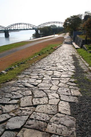 木曽川笠松渡船場跡・石畳