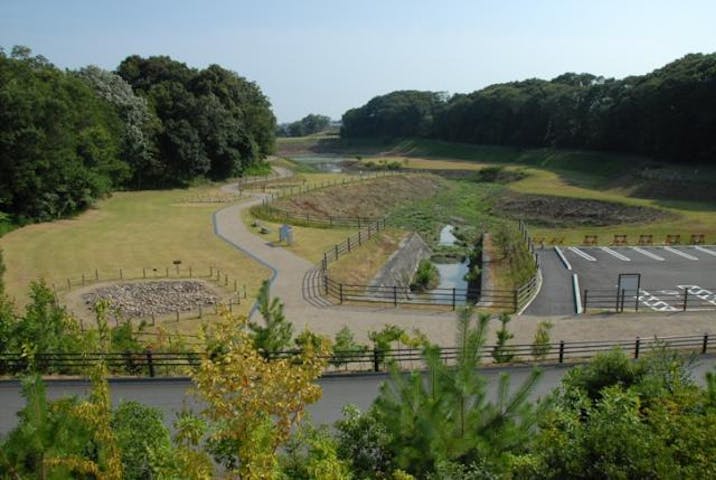 二本ヶ谷積石塚群(静岡県指定史跡）