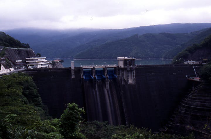 井川ダム堰堤