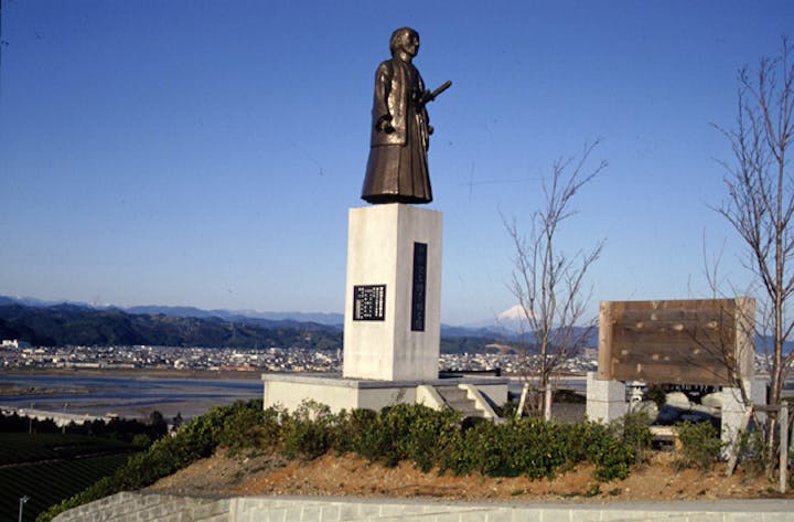 中條景昭像展望施設