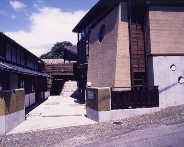 瀬戸染付工芸館