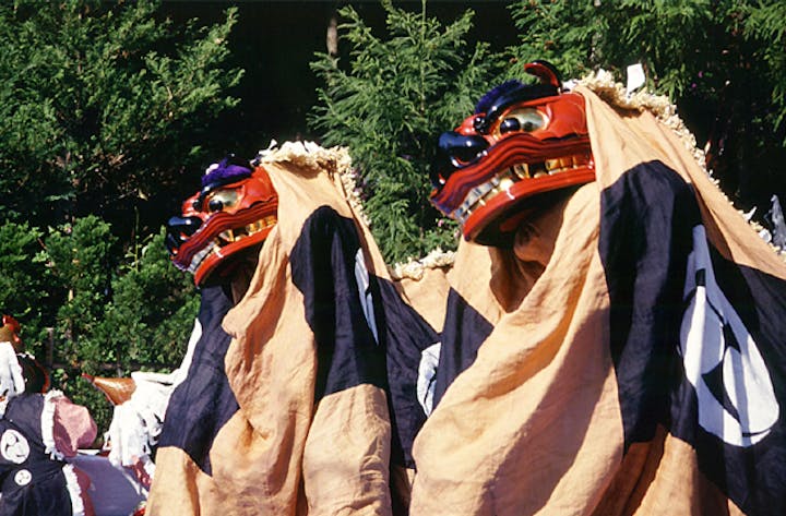 伊奈冨神社の獅子舞