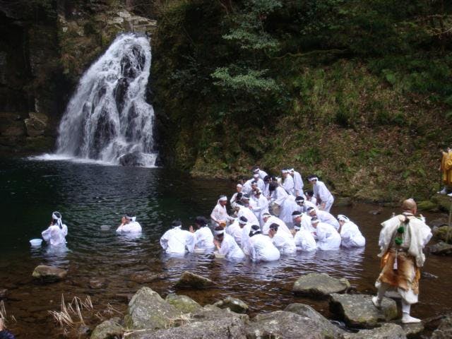 春の赤目四十八滝参り　入山祈願法要