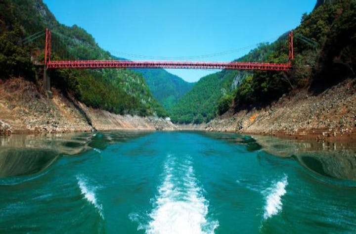 宮川ダム湖遊覧船