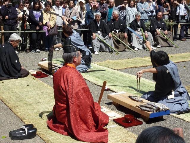 【2021年は神事のみ】すし切り祭り
