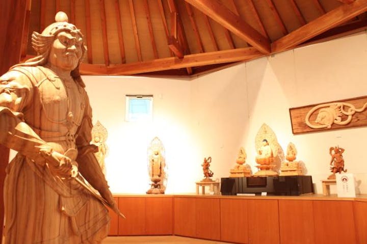 伊吹の見える美術館