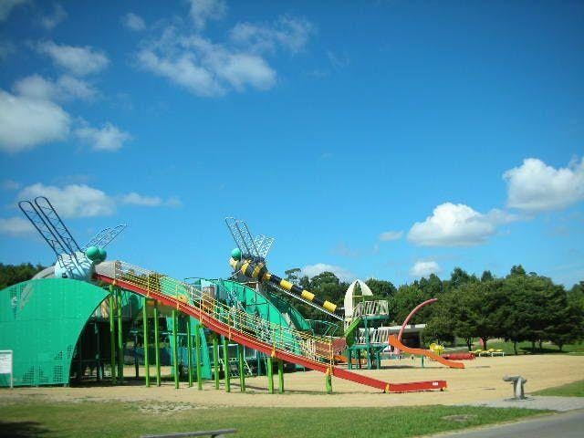 蜻蛉池（とんぼいけ）公園