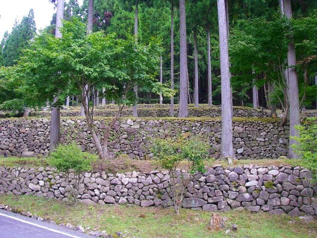 天児屋鉄山跡たたらの里