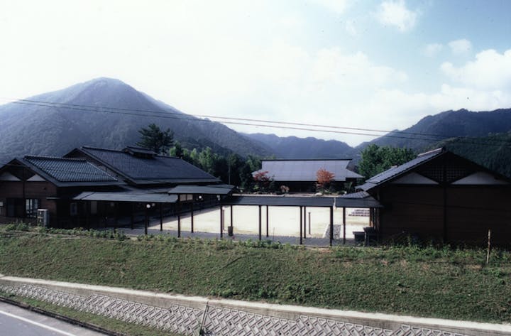 ログハウスとキャンプの石ヶ堂古代村