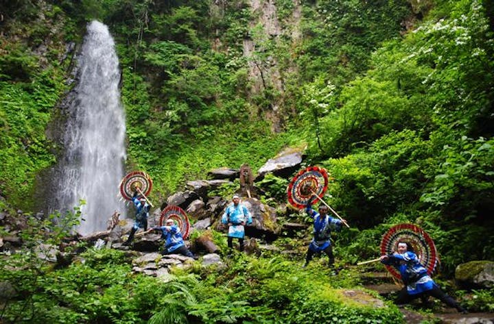 「雨滝」滝開き祭