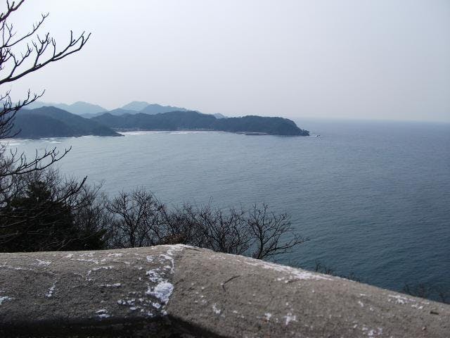 陸上岬