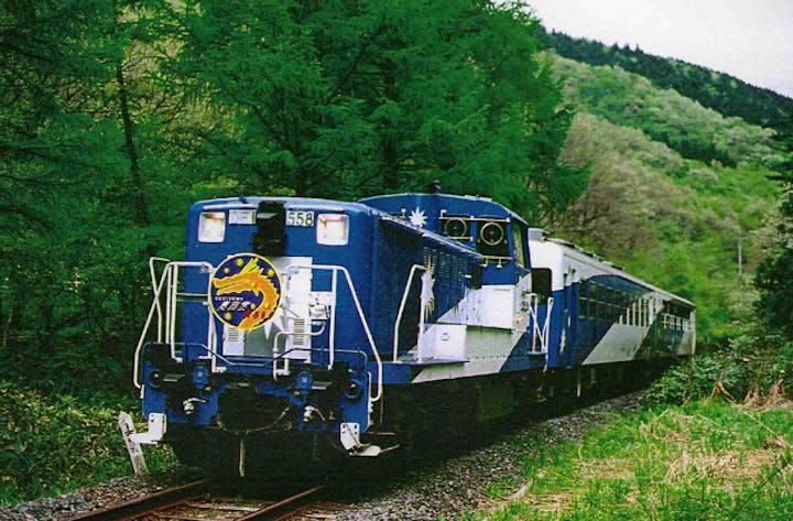 木次線トロッコ列車「奥出雲おろち号」