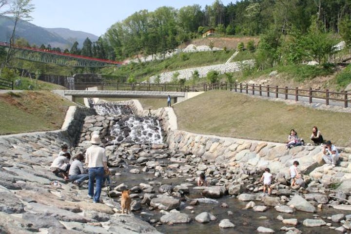 那岐山麓山の駅山野草公園