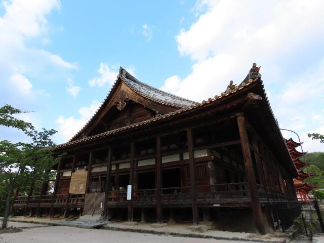 豊国神社（千畳閣）
