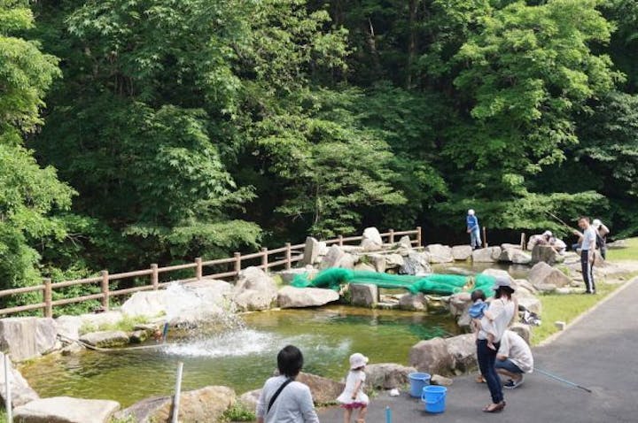 土師ダムヤマメ釣り堀