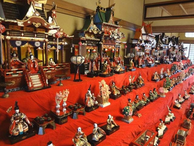 萩城下の古き雛たち