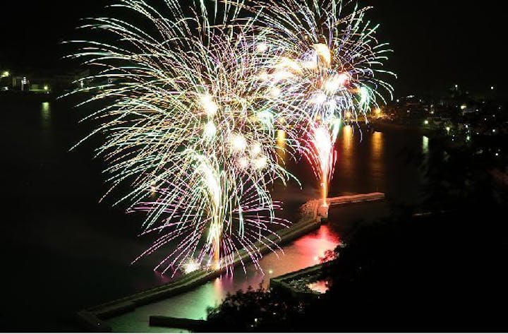 みたらい湾花火大会