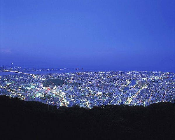 【2021年開催未定】眉山山頂クリスマスイルミネーション