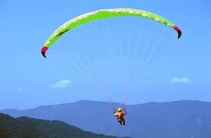 塩塚高原パラグライダー