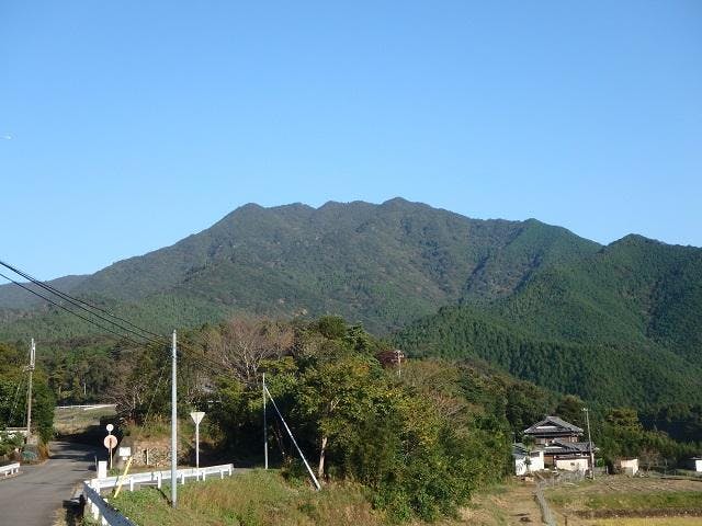 五剣山