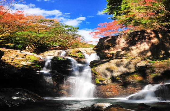 轟の滝周辺の紅葉