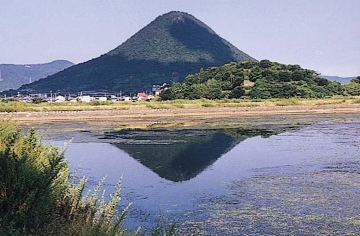 飯野山（讃岐富士）