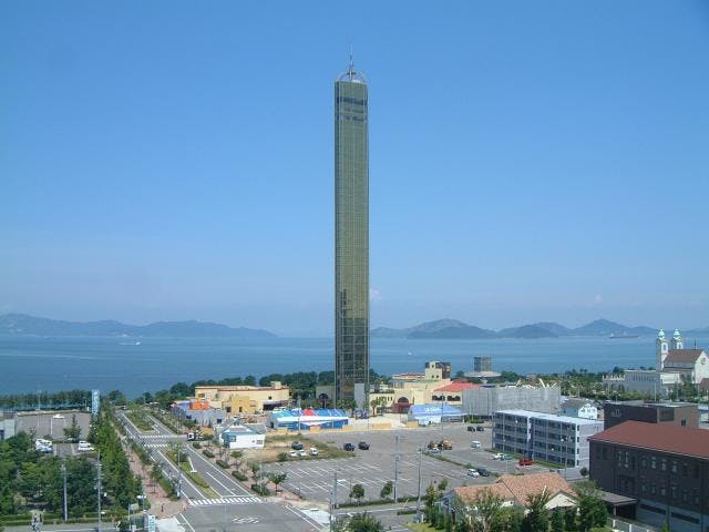 プレイパークゴールドタワー