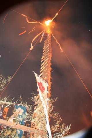 【2021年開催中止】川名津柱松神事