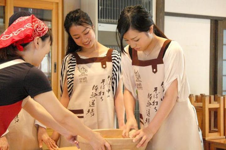 クラフトの里　そば打ち体験