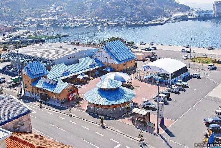 みかめ海の駅「潮彩館」