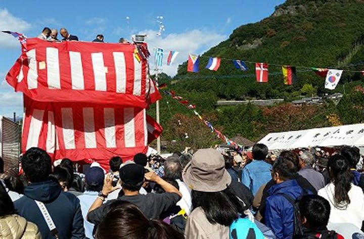 【2021年開催中止】白猪の滝まつり