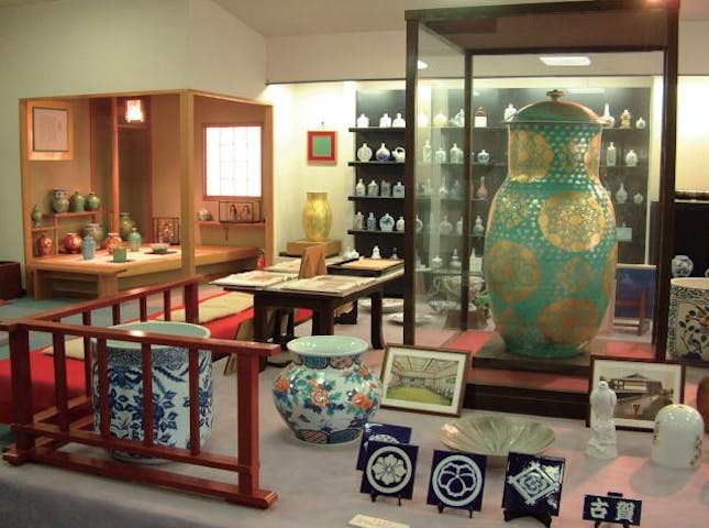 岩尾対山窯ショールーム