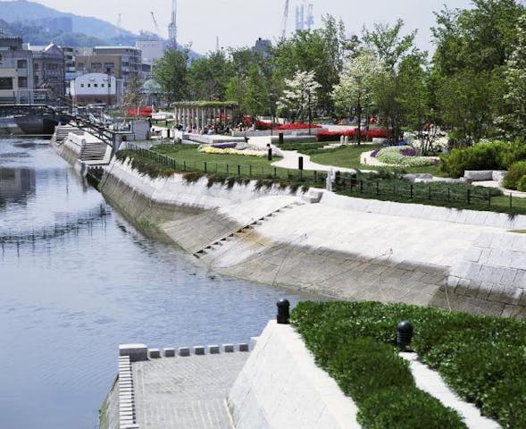 長崎水辺の森公園