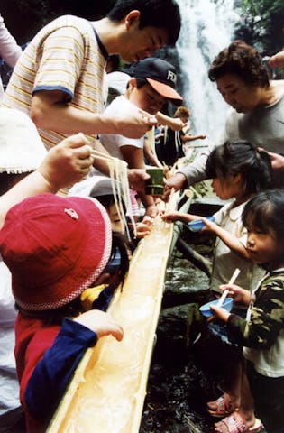 戸ノ隅公園滝まつり