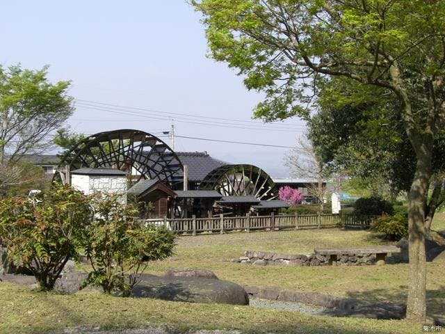 前川水源（亀尾城址公園）