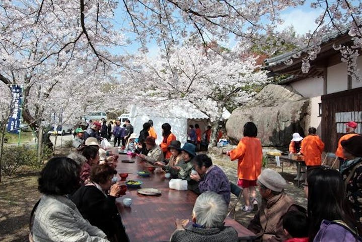 割石地蔵尊 桜まつり