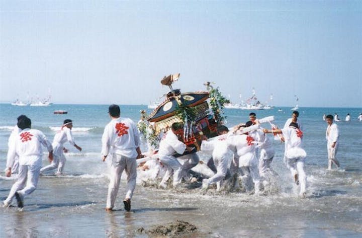 海を渡る祭礼