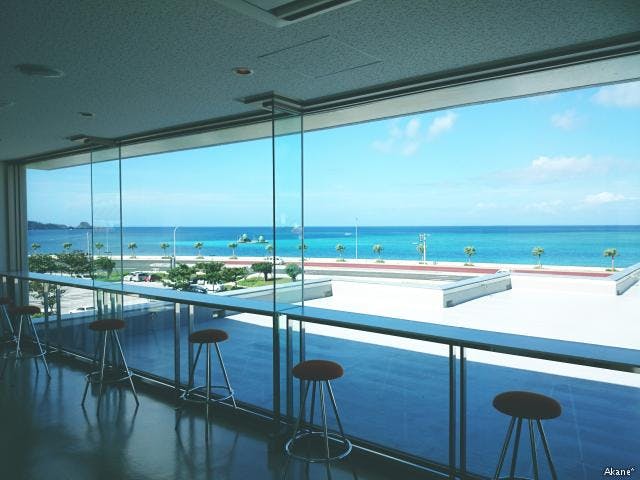 恩納村文化情報センター