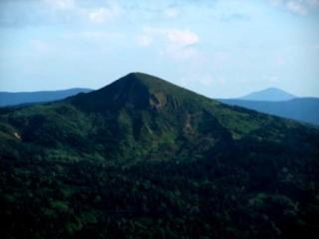 八幡平山頂と畚岳コース