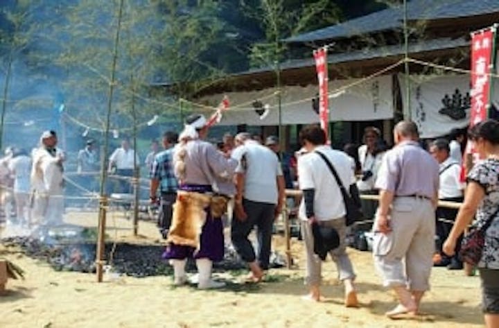 閼伽井嶽薬師夏大祭