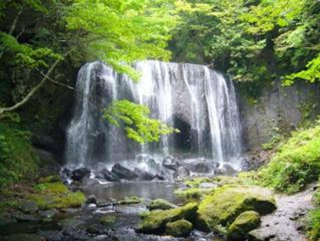 達沢不動滝母成峠遊歩道