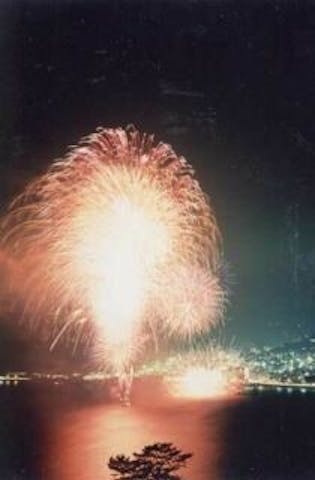 【2021年8月開催なし】湯河原温泉海上花火大会